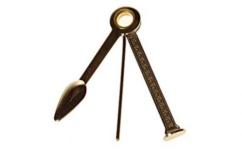 Pfeifenbesteck aus Metall