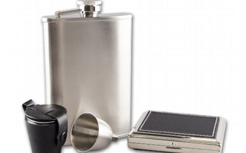 Taschenflasche in Geschenkbox - mit Becher und Zigarettenetui