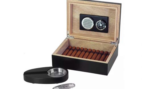 Humidor mit GeschenkSet - schwarz, spanischer Zeder, für 30 Zigarren - Achenty!