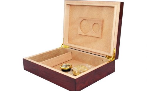 Humidor - braun, spanischer Zeder, für 30 Zigarren, Befeuchter und Hygrometer - braun lackiert, Zigarren-dekor