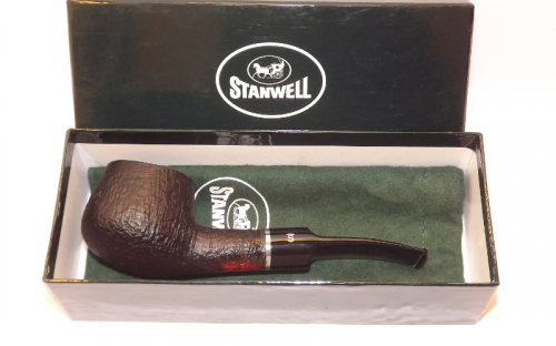 Stanwell Pfeife Relief 11 Black Sandblast 