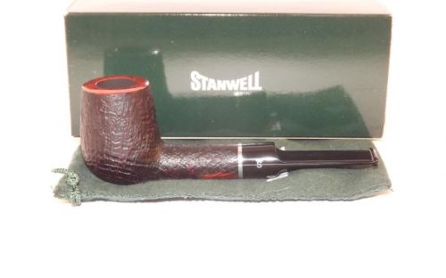 Stanwell Pfeife Relief 13 Black Sand