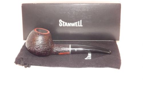 Stanwell Pfeife Relief 109 Black Sand
