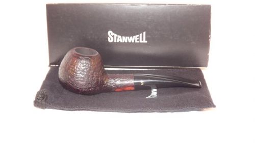 Stanwell Pfeife De Luxe 109 Black Sand