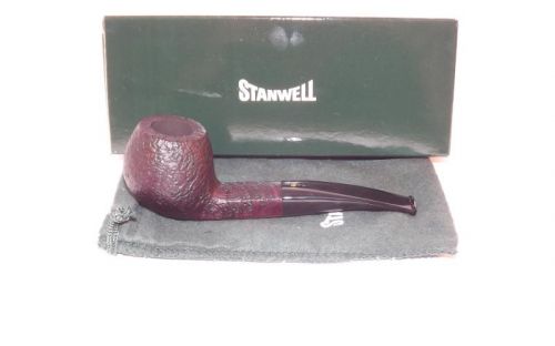 Stanwell Pfeife De Luxe 182 Black Sand