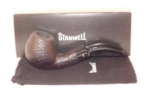 Stanwell Pfeife De Luxe 232 Black Sand