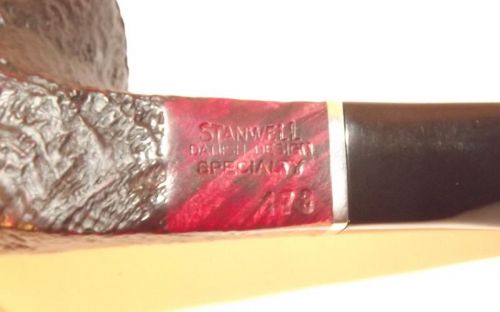 Stanwell Pfeife Specialty 173 Black Sand