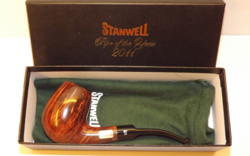 Stanwell Jahrespfeife 2011 Brown Polish