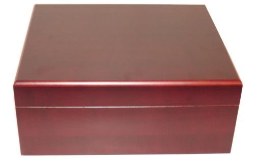 Humidor mit GeschenkSet - Bordeauxrot, spanischer Zeder, für 40 Zigarren