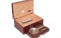 Humidor mit GeschenkSet - braun, lackierte, spanischer Zeder, für 10-20 Zigarre
